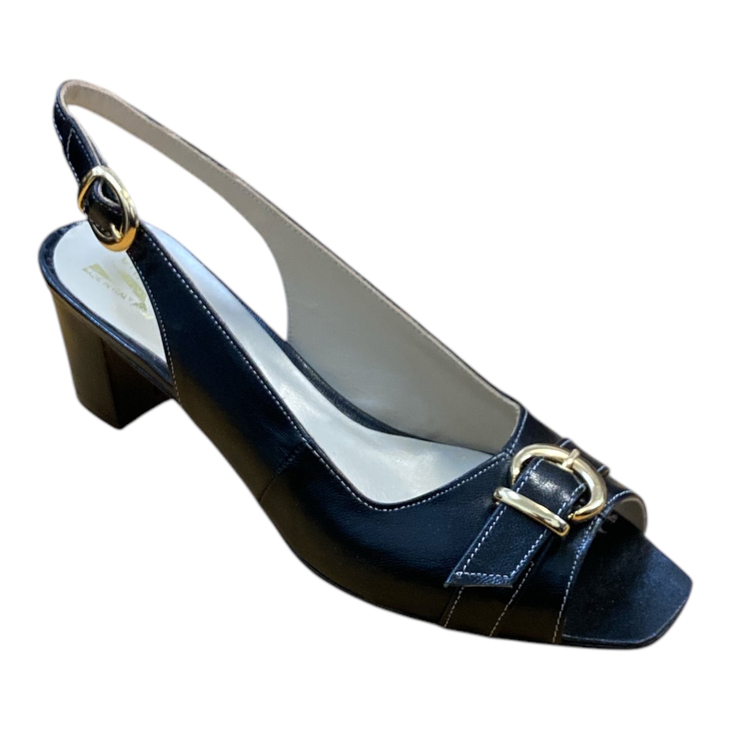 Sandale Cuir noir avec métal doré réf 915